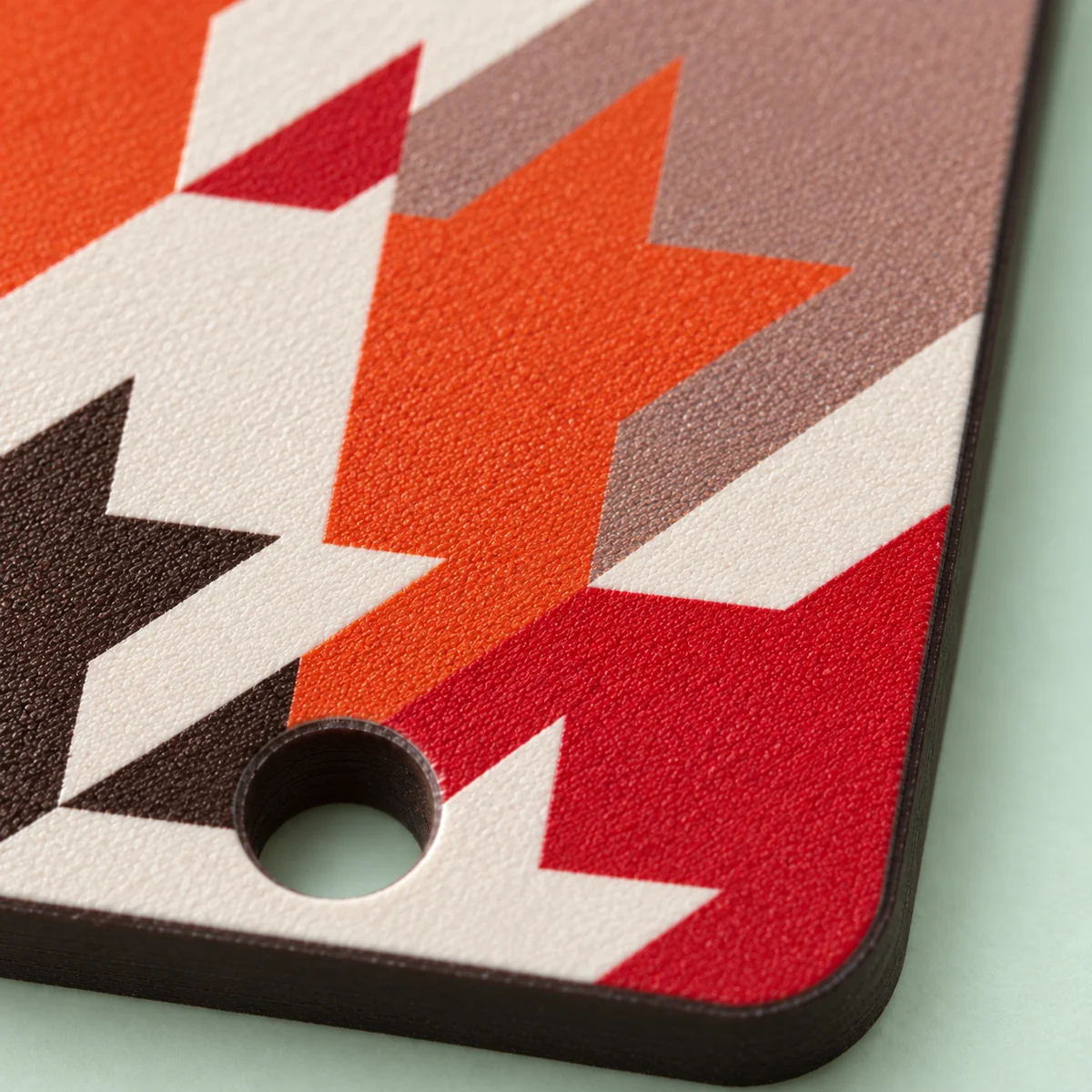 Orecchini Houndstooth · Dettaglio · finitura vellutata