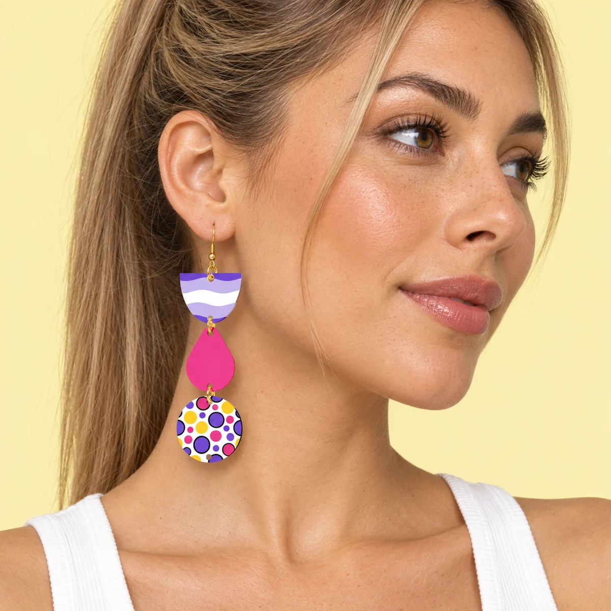 Orecchini Goccia fucsia · Indossato