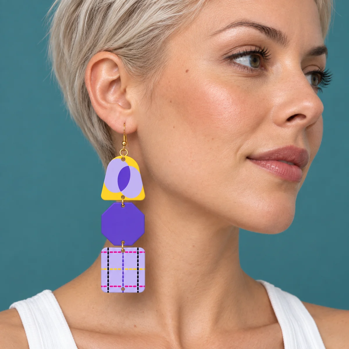 Orecchini Viola di sera · Indossato