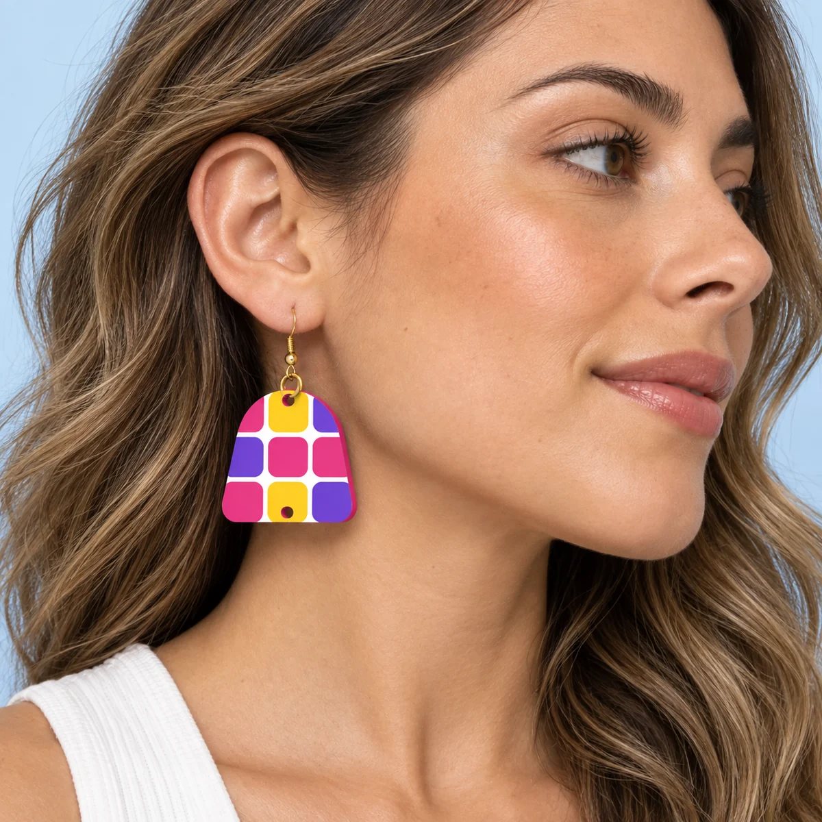 Orecchini Gummy cubetti · Indossato
