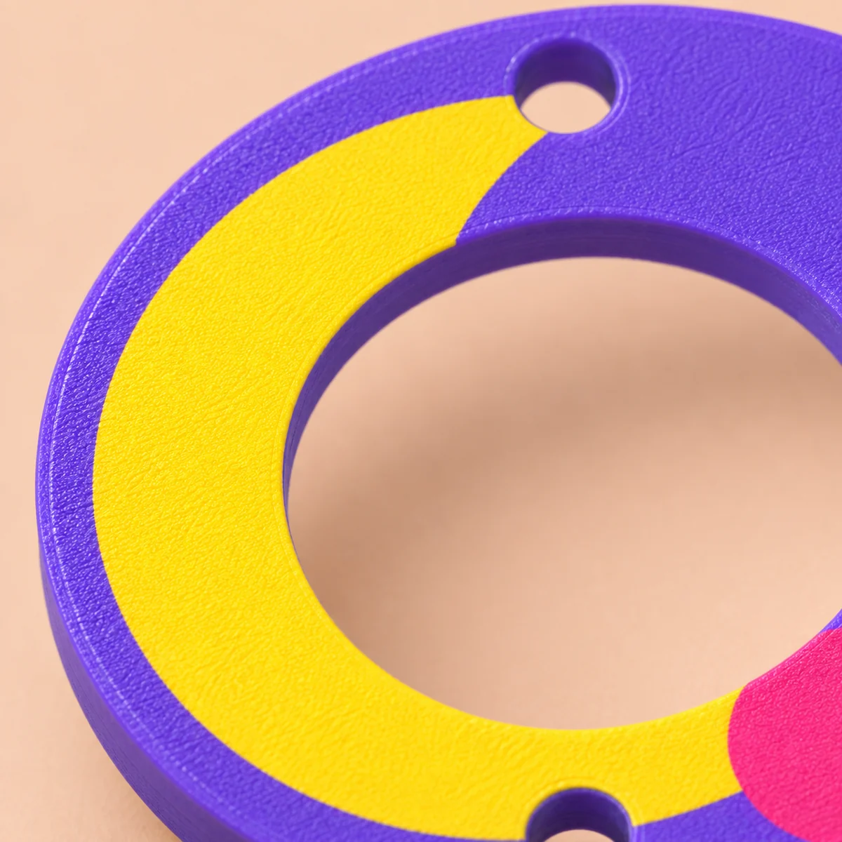 Orecchini Gummy luna · Dettaglio · finitura vellutata