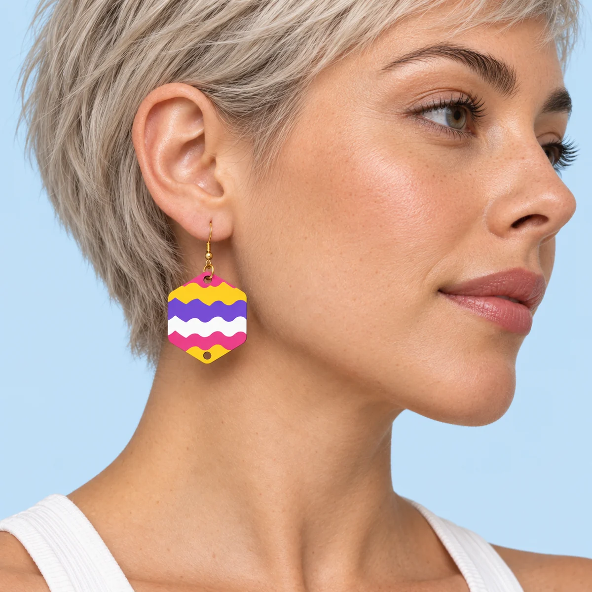 Orecchini Righe zigzag · Indossato